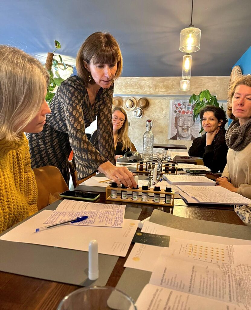 Participer à un atelier d’aromathérapie : une expérience sensorielle